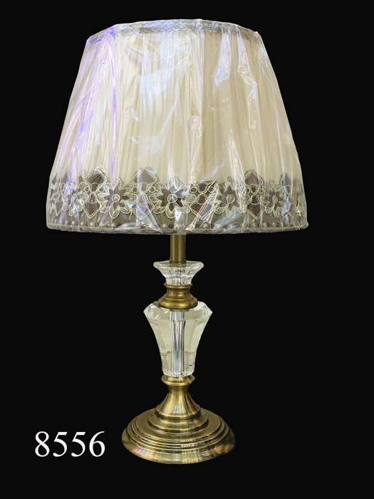 Đèn bàn thân mạ đồng (8556)